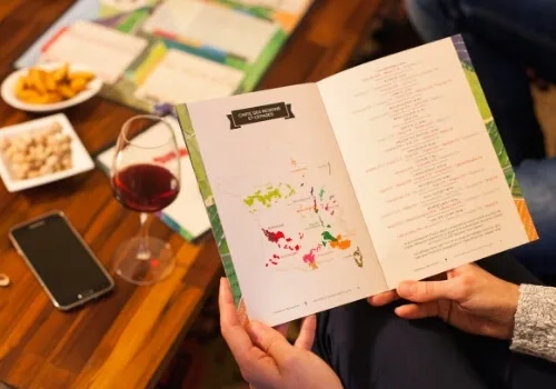 Voyager autour du vin avec le jeu « Mystères et bonnes bouteilles »